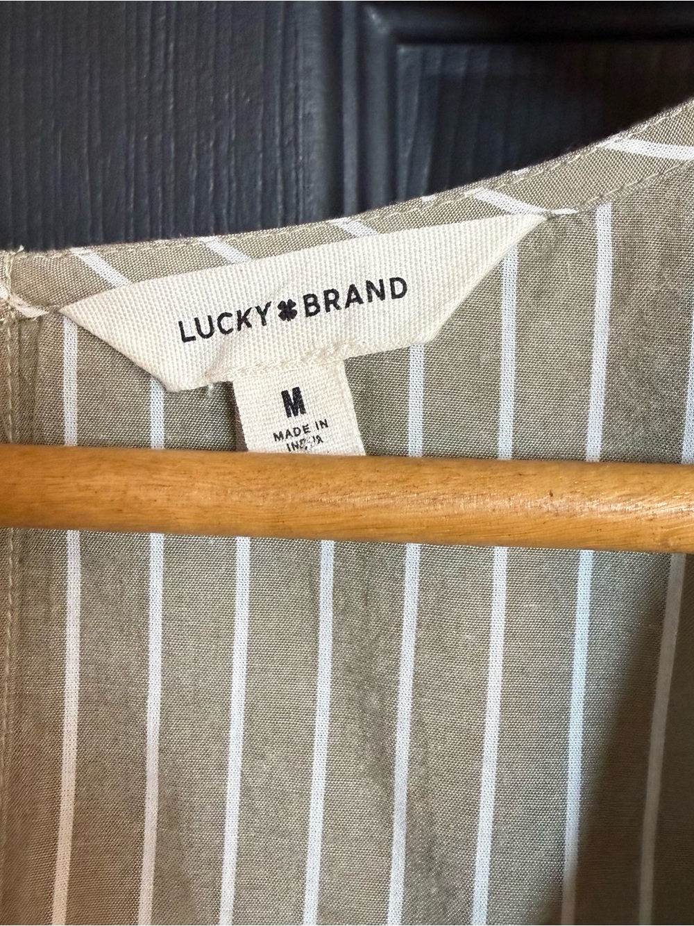Lucky Brand Olive Striped Tie-Front Cap Sleeve Blouse - Picture 4 of 7